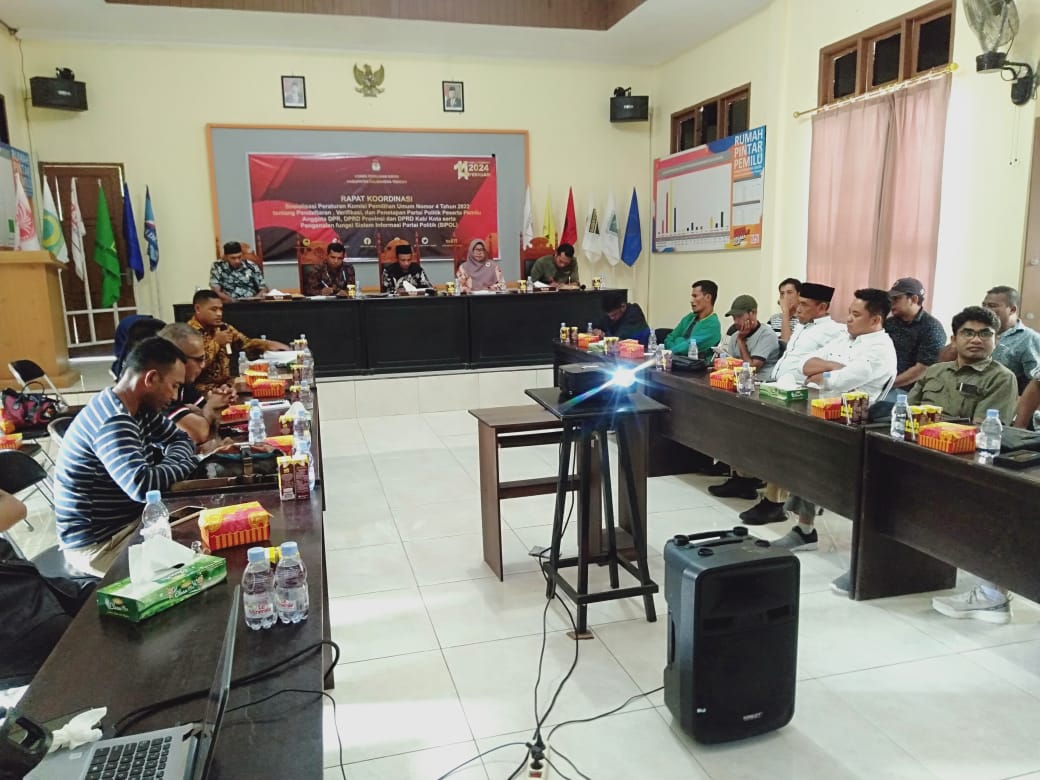 Hadiri Rakor Bawaslu Halteng ingatkan ada sanksi pidana pada tahapan pendaftaran dan verifikasi