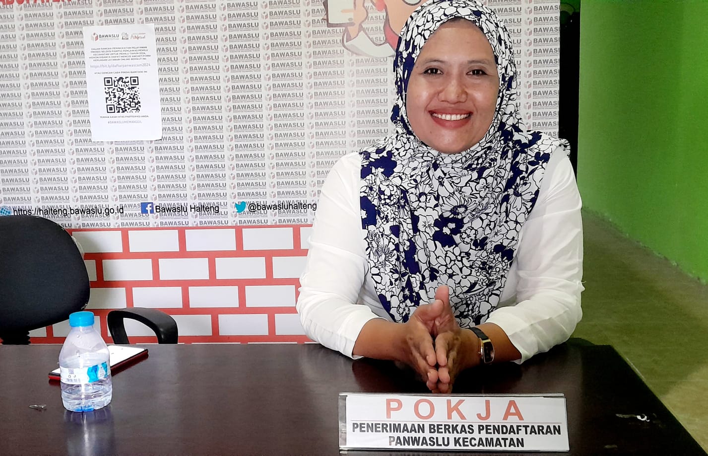Hari pertama, Bawaslu Halteng Buka Penerimaan Berkas Pendafataran Panwaslu Kecamatan.