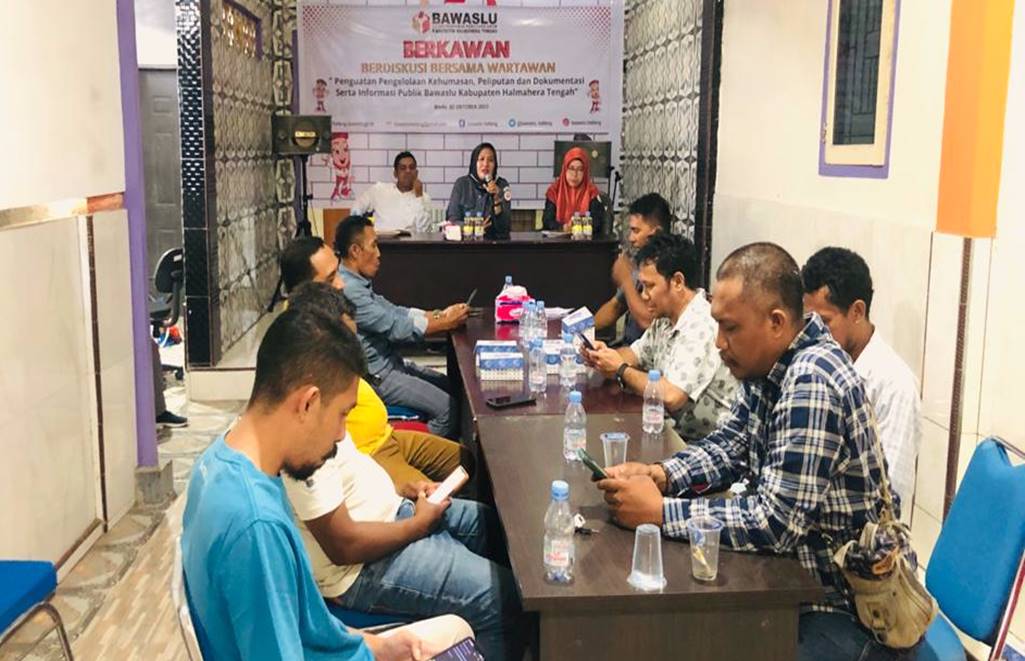 Jelang pemilu 2024, Bawaslu Halteng gelar kegiatan BERKAWAN