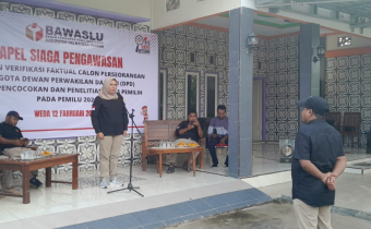 <strong><em>Bawaslu Halteng Gelar Apel Siaga Pengawasan Tahapan Verfak Calon Perseorangan dan Pencoklitan DPT Pemilu 2024</em></strong>